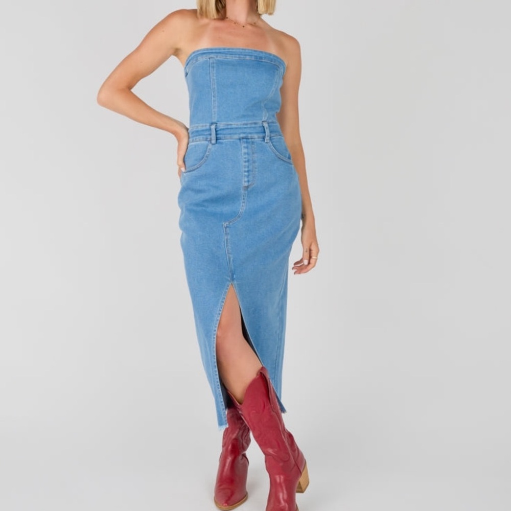 VESTIQUE dress